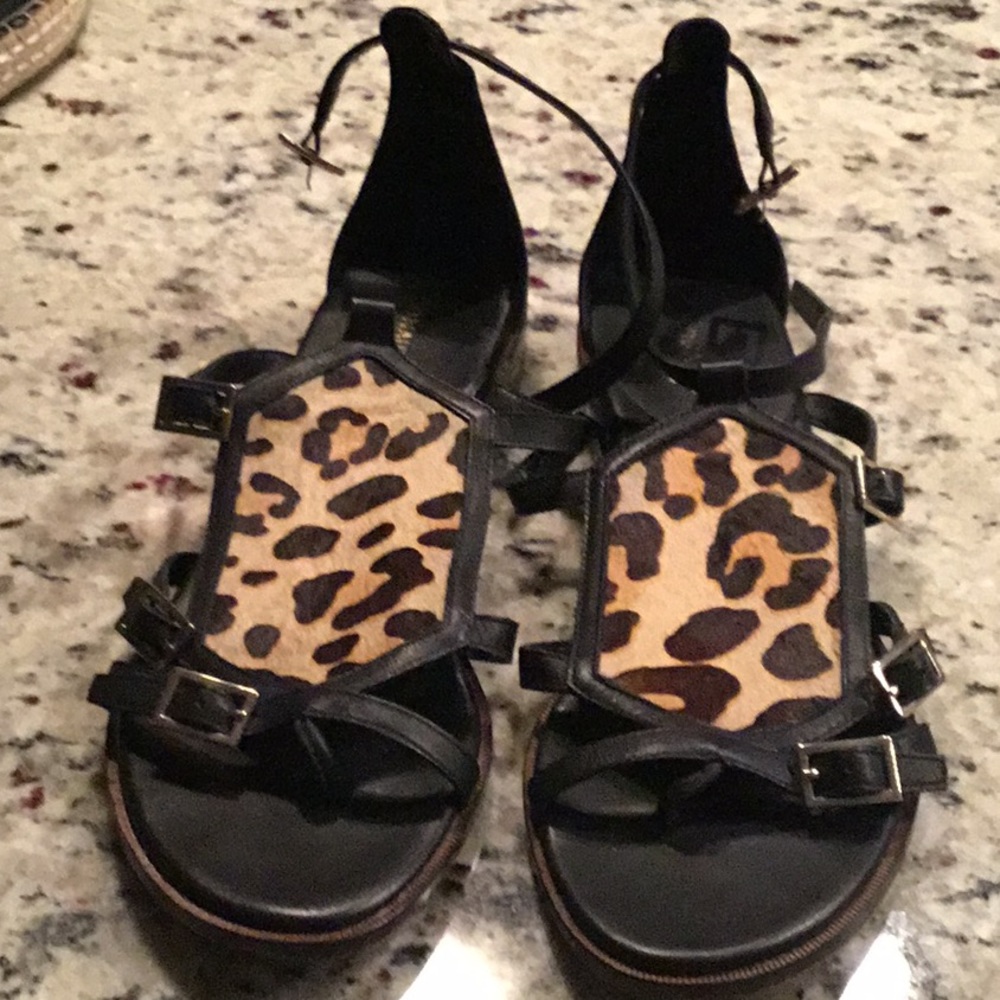 Donald Pliner faux hair brown/tan sandal